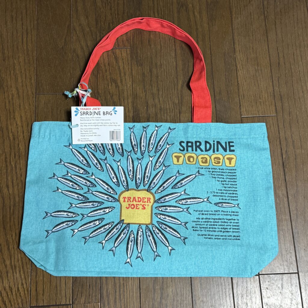 エコバッグ。サーディンの裏面です。
